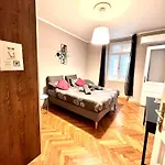 Montanelli Aparthotel