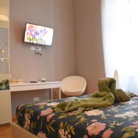 Montanelli Aparthotel 3*