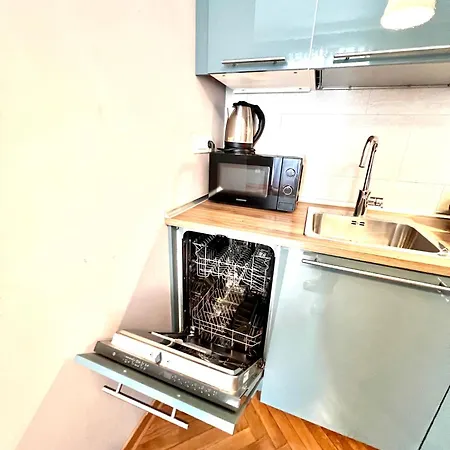 Montanelli Aparthotel