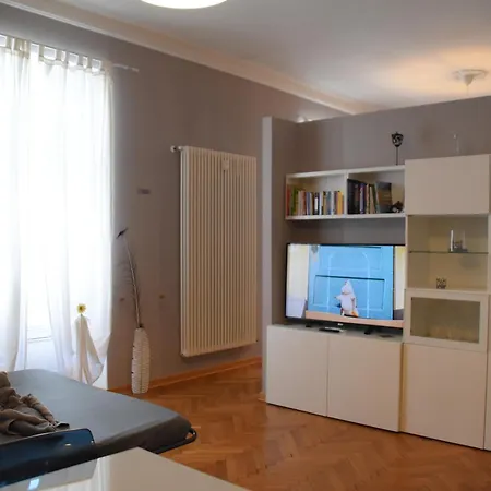 Montanelli Aparthotel Trieste