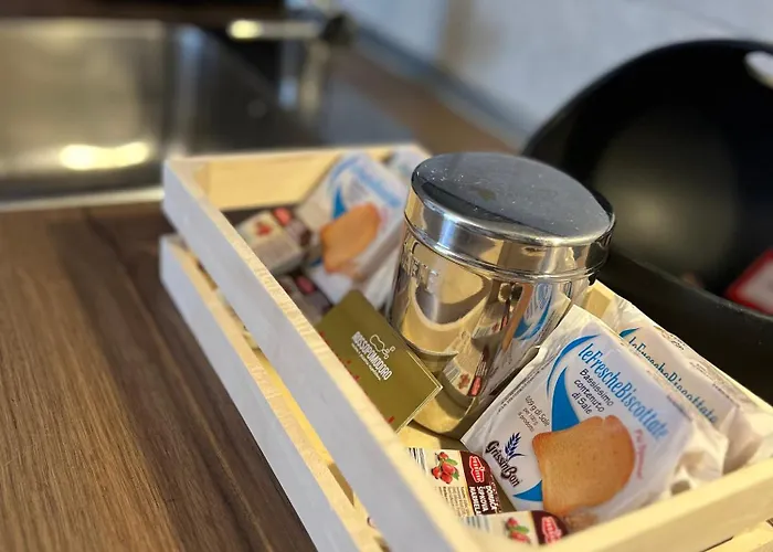 Montanelli מלון דירות 4*