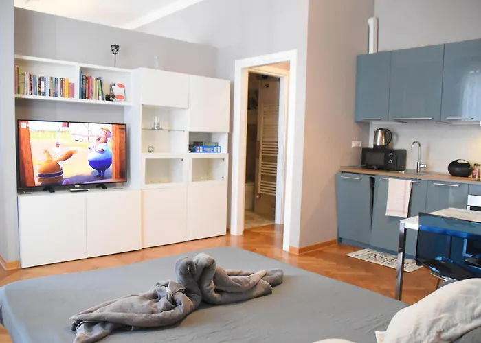 Montanelli Aparthotel 4*