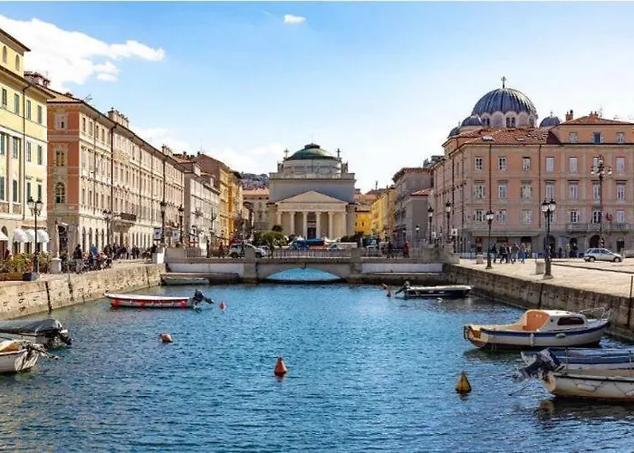 Montanelli Aparthotel Trieste