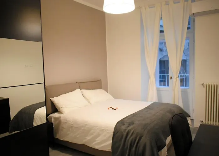 Montanelli מלון דירות